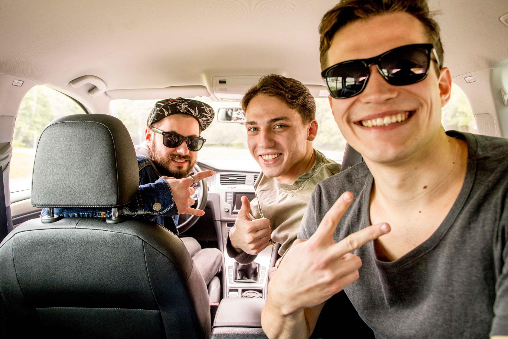 company-joyful-friends-sitting-car-journey.jpg