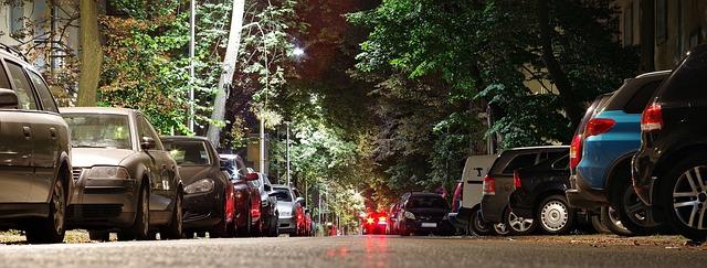 street-gf80913fb8-640.jpg